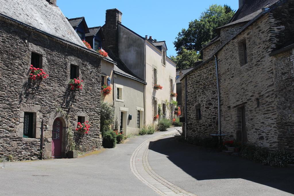 "Number 26" Town House Villa Rochefort-en-Terre Exterior photo